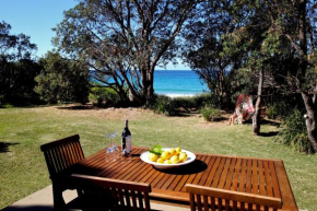 Absolute Beachfront Mollymook Mollymook